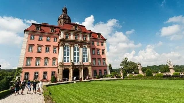 Prudnik atrakcje: odkryj ukryte skarby i historyczne miejsca