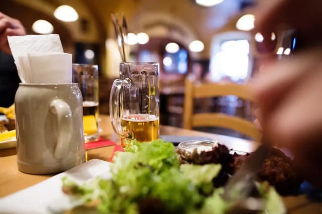 Gdzie zjeść w Szklarskiej Porębie – najlepsze miejsca na pyszny posiłek