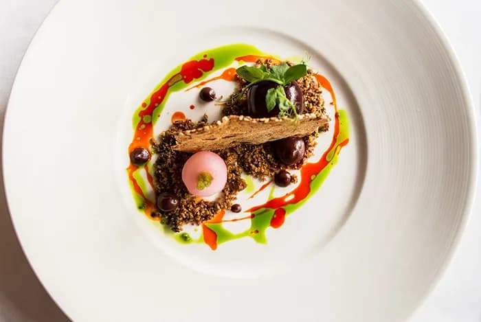 Uniejów gdzie zjeść: Odkryj najlepsze miejsca na smaczny posiłek