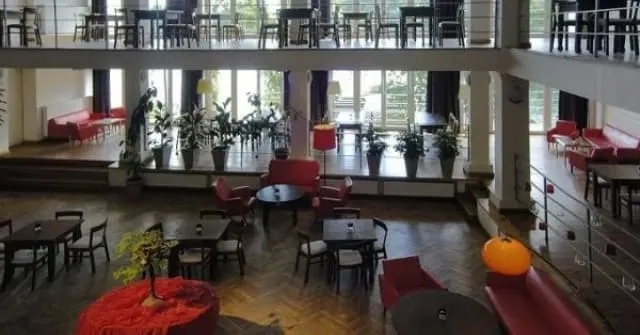 Gdzie zjeść w Węgorzewie? Odkryj najlepsze miejsca na posiłek