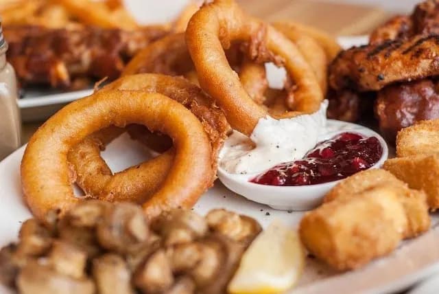 Gdzie zjeść w Inowrocławiu? Odkryj najlepsze restauracje i smaki