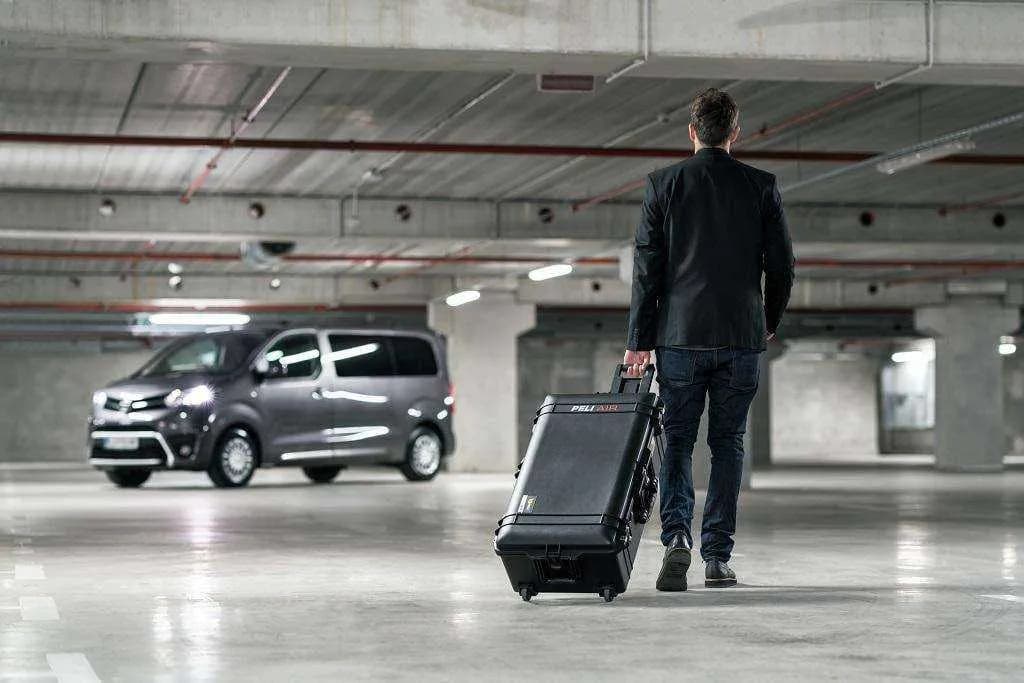 Walizka kabinowa ile litrów? Sprawdź, co musisz wiedzieć przed podróżą